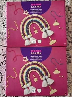 Mondo Llama Create-Your-Own Rainbow Art Kit - Pink